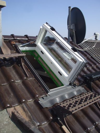 Nachrüstung VELUX GXU Ausstiegsfenster 